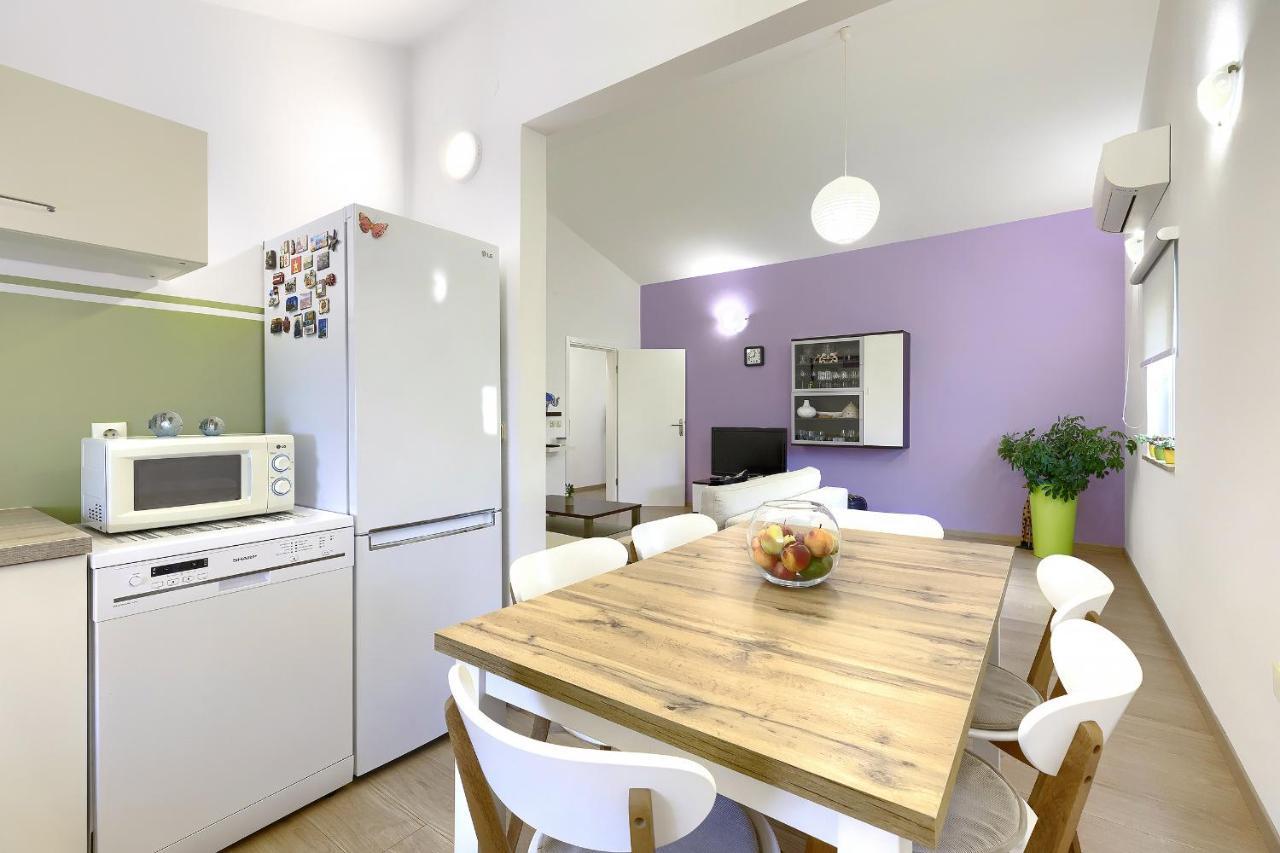 Homestay Pula Exterior photo